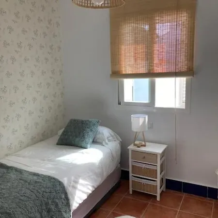 Bamboo & Golf House *
